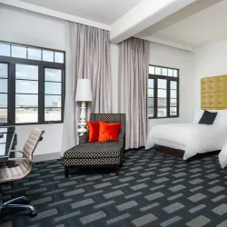 The Padre Hotel - Bakersfield