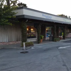 Carlmont Village Shopping Center - Belmont