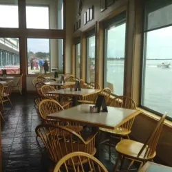 The Birds House (Tides Wharf) - Bodega Bay