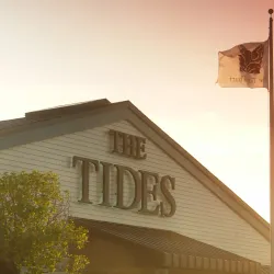 The Birds House (Tides Wharf) - Bodega Bay