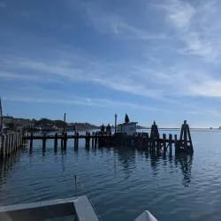 The Birds House (Tides Wharf) - Bodega Bay