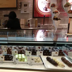 Camarillo Premium Outlets - Camarillo