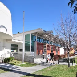 Canoga Park Branch Library - Canoga Park