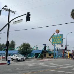 Canoga Park Branch Library - Canoga Park
