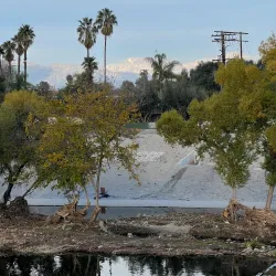 Los Angeles River Bike Path - Canoga Park