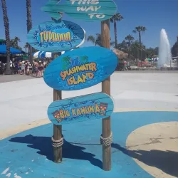 Six Flags Hurricane Harbor Concord - Concord