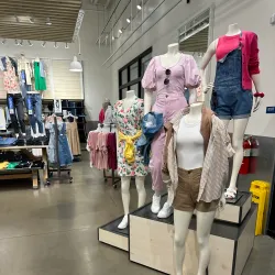 The Veranda Shopping Center - Concord