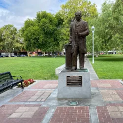 Todos Santos Plaza - Concord