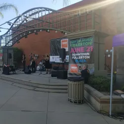 Fullerton Downtown Plaza - Fullerton