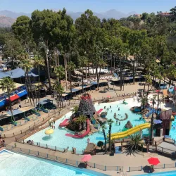 Raging Waters Los Angeles - Glendora