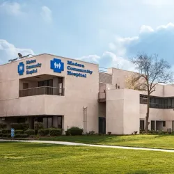 Madera Community Hospital Garden - Madera