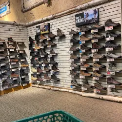 Bass Pro Shops - Manteca