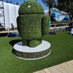 Shoreline Amphitheatre - Mountain View