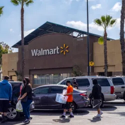 Gateway Plaza Shopping Center - Norwalk