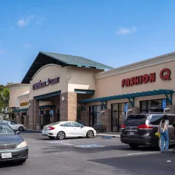 Gateway Plaza Shopping Center - Norwalk