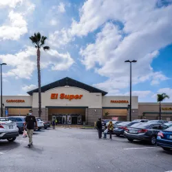 Gateway Plaza Shopping Center - Norwalk