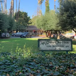 Graber Olive House - Ontario