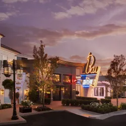 Palisades Village - Pacific Palisades