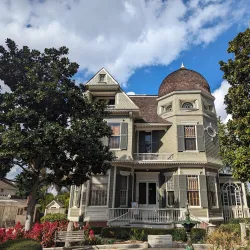 Heritage House - Riverside