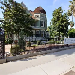 Heritage House - Riverside