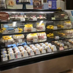 Riverside Plaza - Riverside