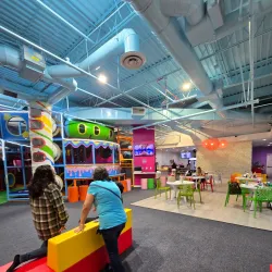 MainPlace Mall - Santa Ana