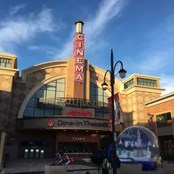 Southlands Shopping Center - Aurora