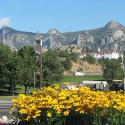 Downtown Estes Park - Estes Park