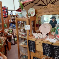 The Barn Antique Mall - Monument