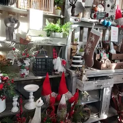 The Barn Antique Mall - Monument