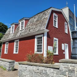 Nathan Hale Schoolhouse - New London