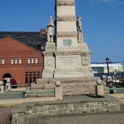Nathan Hale Schoolhouse - New London