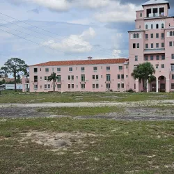 Harder Hall Hotel - Avon Park