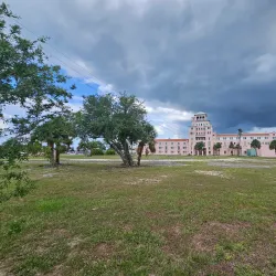 Harder Hall Hotel - Avon Park