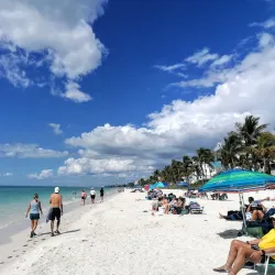 Bonita Springs Public Beach - Bonita Springs