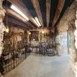 Coral Castle Museum - Homestead