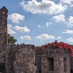 Coral Castle Museum - Homestead