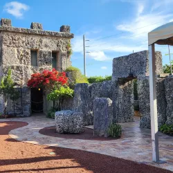 Coral Castle Museum - Homestead