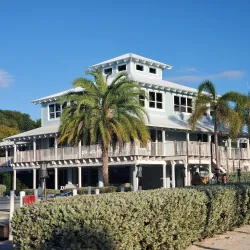 Dolphins Plus Bayside - Key Largo
