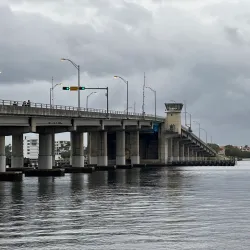 Bryant Park - Lake Worth