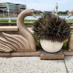 Hollis Garden - Lakeland