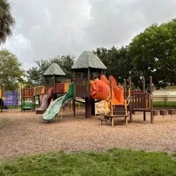 Volunteer Park - Plantation