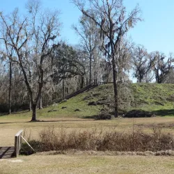 Lake Jackson Mounds Archaeological State Park - Sebring