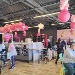 Spring Hill Shopping Center - Spring Hill