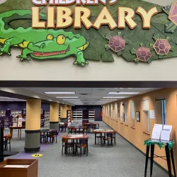 SouthShore Regional Library - Sun City Center