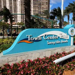 Town Center Park - Sunny Isles Beach