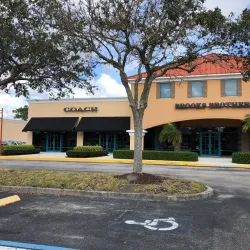 Vero Beach Outlets - Vero Beach