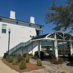 Albany Welcome Center and Riverfront Park - Albany