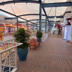 Queen Kaahumanu Center - Wailuku