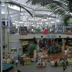 Queen Kaahumanu Center - Wailuku